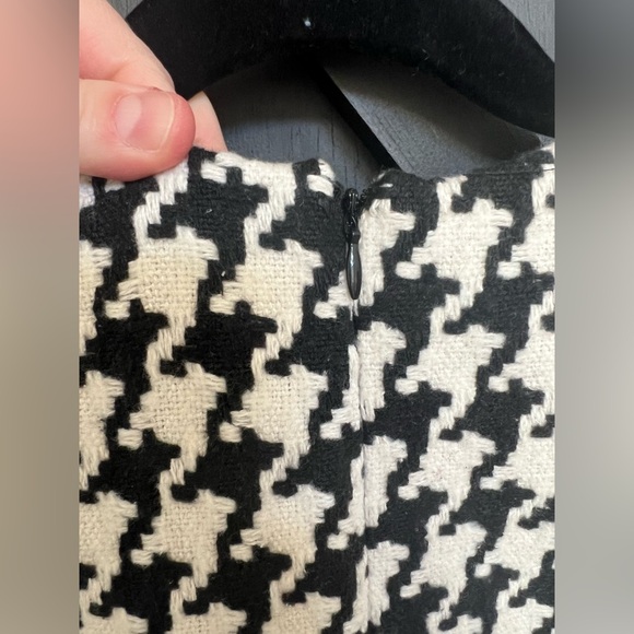 VICI Haydie Tweed Houndstooth Mini Dress, Size Small - Picture 10 of 12